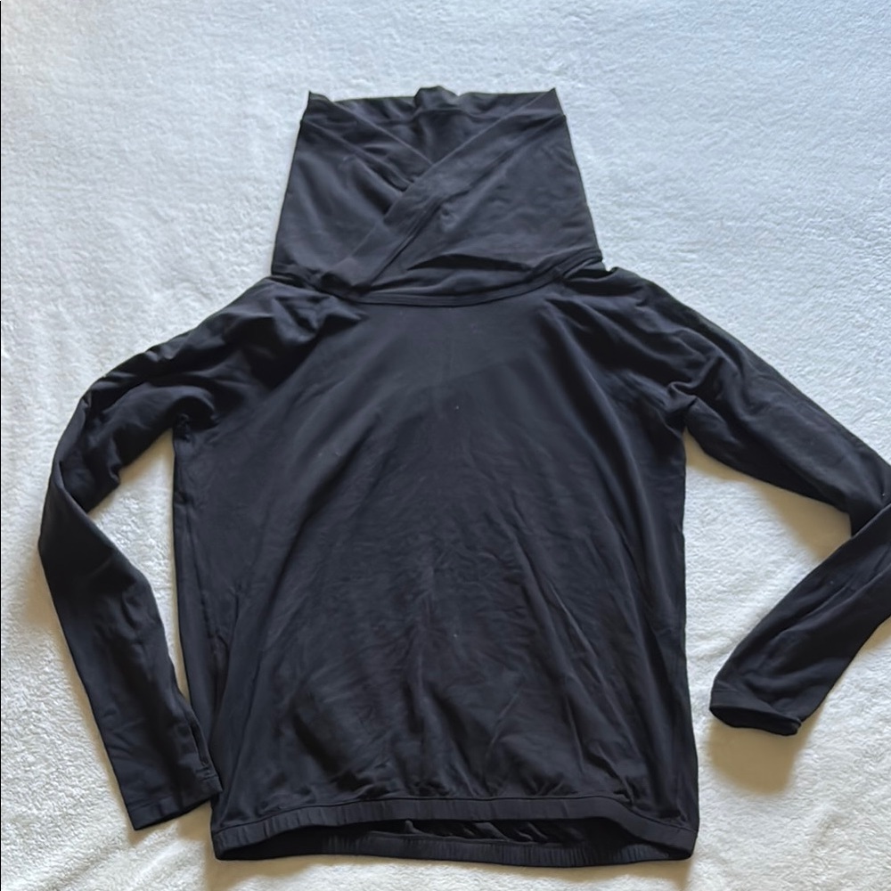 Lululemon Women’s Black Cowlneck Pullover